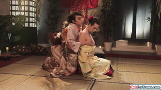 Asian ts geisha Kasey Kei gets a footjob from Casey Calvert